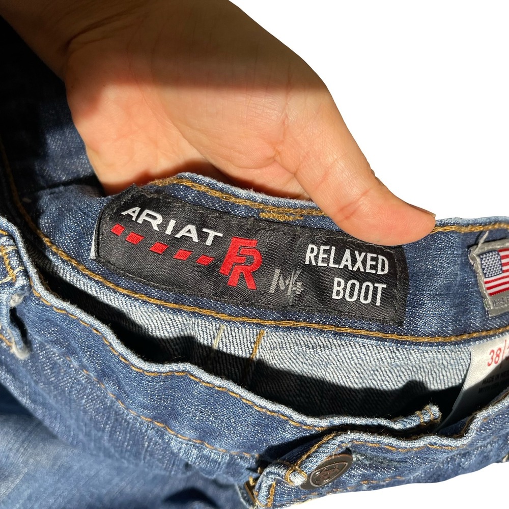 Ariat FR M4 Relaxed Boot Cut Jeans Mens 38x30 Blue Flame Resistant Work Denim - Picture 3 of 12